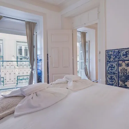 Daire Lovelystay - Chiado 2 Bedroom Charm! *